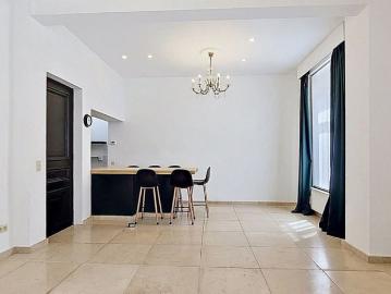 Burgerswoning te huur in Gent voor € 2.000 met 4 slaapkamers