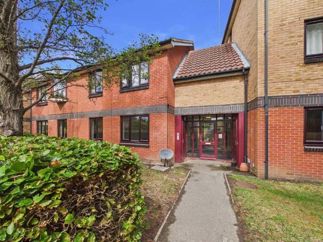 Burgess Place, Martlesham Heath. 1 bed apartment to rent £795 pcm £183 pw