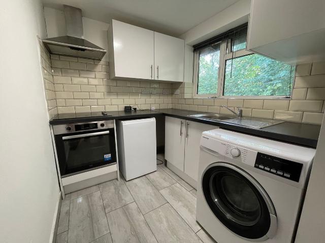 Burgess Road, Southampton SO16, 2 bed shared accommodation to rent, £1,425 pcm | PrimeLocation
