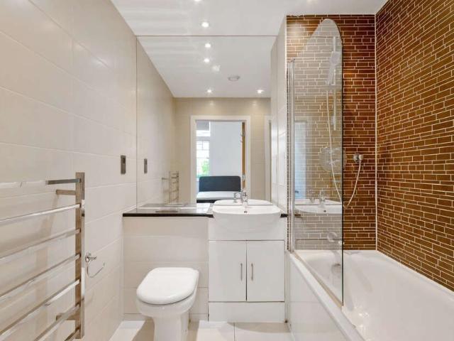 Burgess Springs, Chelmsford CM1, 2 bed flat to rent, £1,550 pcm | PrimeLocation