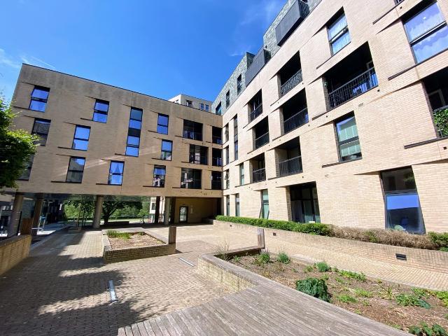 Burgess Springs, City Park West, Chelmsford CM1, 1 bed flat to rent, £1,350 pcm | PrimeLocation