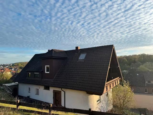 Burghaun, 1 2 Fam. Haus