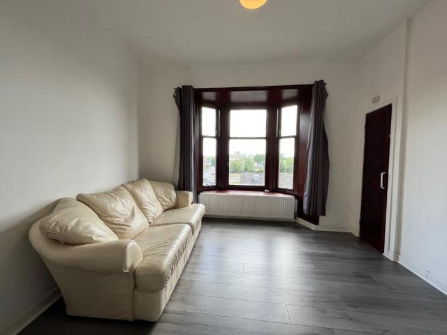 Burghead Place, Linthouse, Glasgow, G51 1 bed flat to rent £725 pcm £167 pw