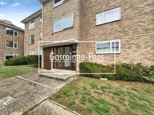 Burghfield Road, Reading, RG30 2 bed apartment to rent £1,350 pcm £312 pw