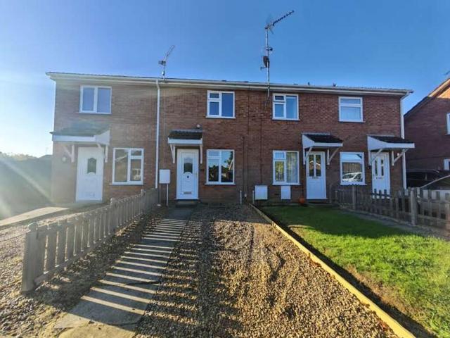 Burghley Road, South Wootton 2 bed terraced house to rent £900 pcm £208 pw