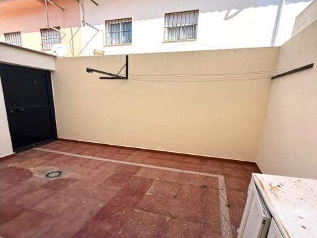 Burguillos | Casa amplia con terraza, patio y múltiples espacios