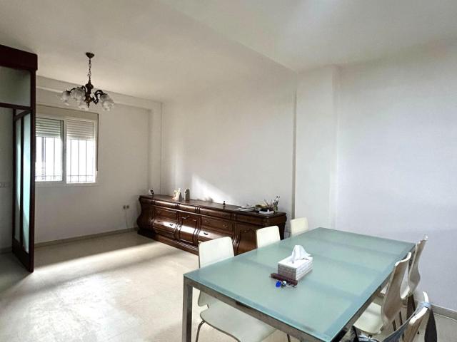 Burguillos | Piso de 3 dormitorios con ascensor y cocina amueblada