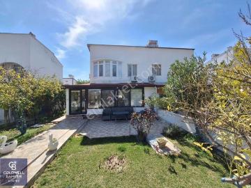 Burhaniye İmko Tatil Sitesinde Bahçeli 4+1 Doğalgazlı Villa