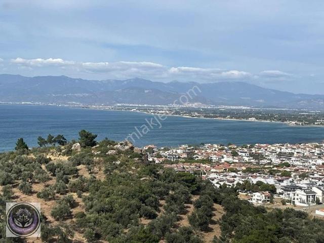 Burhaniye İskele Mahallesi Deniz Manzaralı Satılık Villa