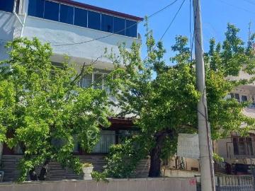Burhaniye Öğretmenler Mah.de Şirin Çatı Katı