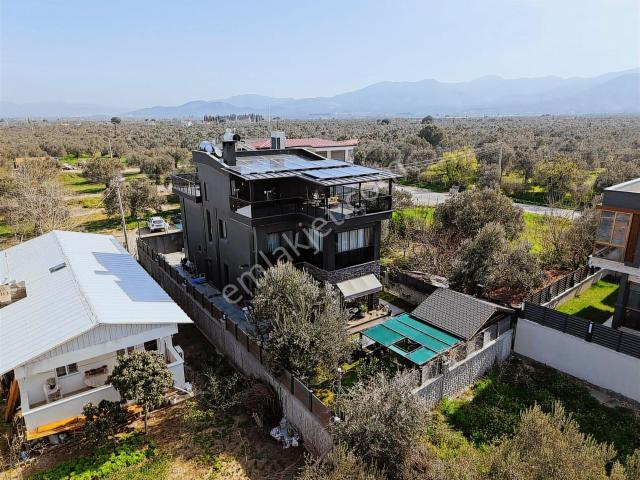 Burhaniyede 387m² Arsada Özel Yapım Tam Müstakil Villa Takaslı !