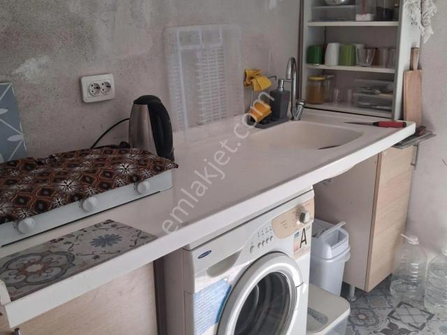 Burhaniye Sübeylidere Köyünde 720m2 Bahçeli Kiralık Müstakil Eşyalı Ev