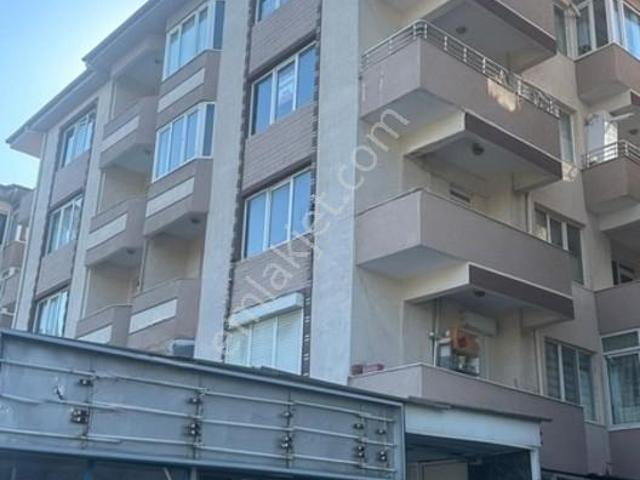 Burhaniye'de Anayol Üzeri Arakat Ön Cephe Asansörlü 3+1 Daire