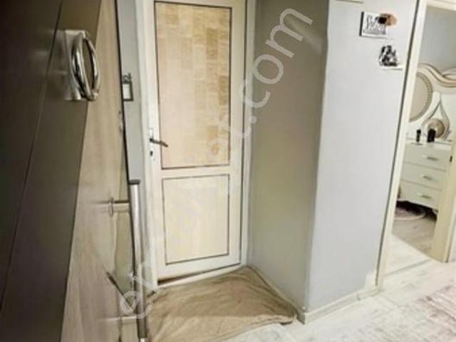 Burhaniyede Çarşıya Yürüme Mesafesinde Full Eşyalı 2+1