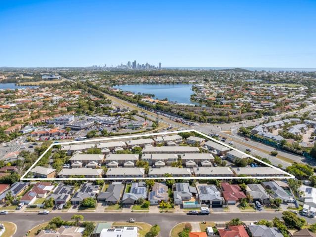 EXCEPTIONAL BUSINESS ROI, LIVE ON, or OFF SITE IN BURLEIGH WATERS | Resort Brokers ID: MR009077