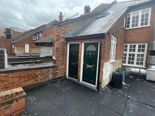 Burleigh Way, Enfield EN2 3 bed flat to rent £2,000 pcm £462 pw