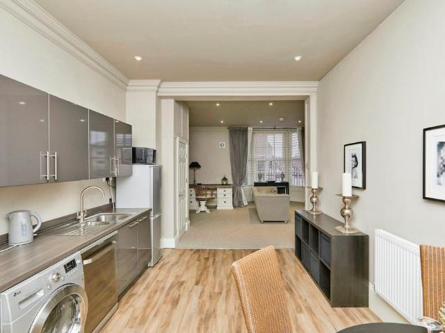 Burleigh Mews, Derby, DE1 2 bed apartment to rent £1,195 pcm £276 pw