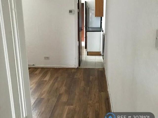 Burleigh Road, Wolverhampton, WV3 2 bed terraced house to rent £1,000 pcm £231 pw