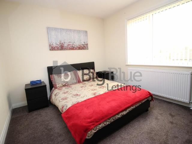 Burley Hill Drive, Burley, Leeds LS4 3 bed property to rent £1,690 pcm £390 pw
