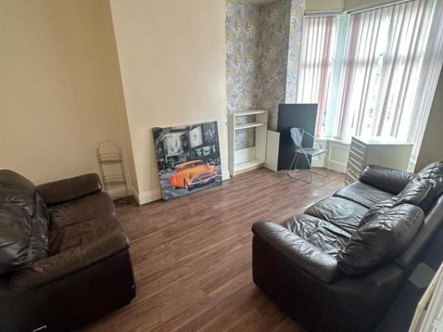 Burley Lodge Road LS6, 4 bed terraced house to rent, £1,600 pcm | PrimeLocation