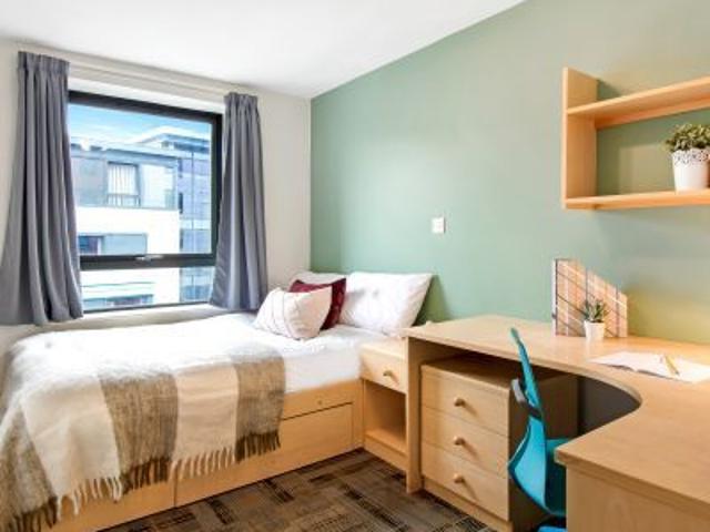 Burley Road, Leeds LS3, 6 bed shared accommodation to rent, £689 pppm | PrimeLocation
