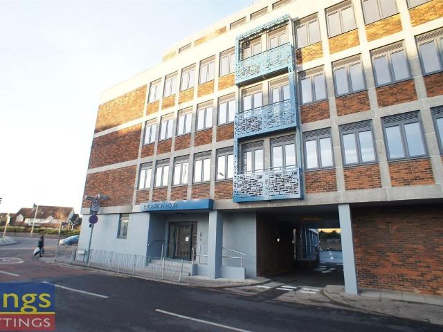 Burlington House, Swanfield Road, Waltham Cross EN8, 1 bed flat to rent, £1,450 pcm | PrimeLocation