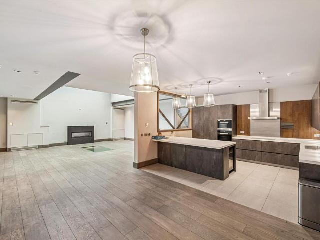 Burlington Lodge Studios, 48 Rigault. 4 bed detached house to rent £12,000 pcm £2,769 pw