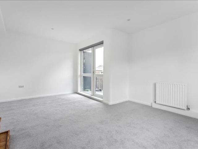 Burlington Place, Fulham, London SW6, 3 bed flat to rent, £3,250 pcm | PrimeLocation
