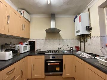 Burlington Road 4 bed terraced house to rent £1,695 pcm £391 pw