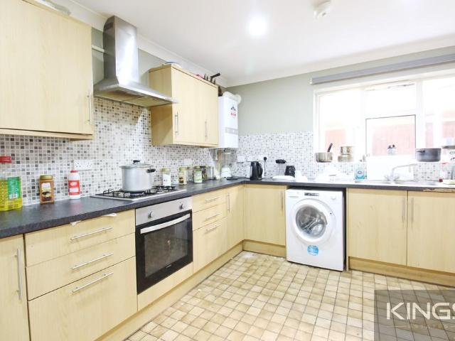 Burlington Road 6 bed terraced house to rent £3,500 pcm £808 pw