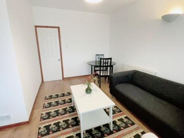 Burlington Road, Isleworth TW7, 1 bed flat to rent, £1,500 pcm | PrimeLocation