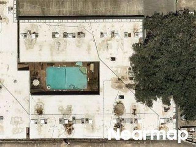 Burlington St Apt