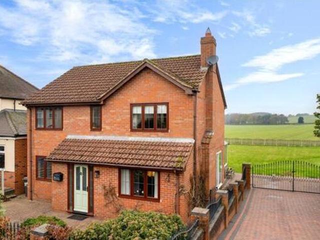 Burlish Crossing, Stourport on severn, 4 Bedroom Detached