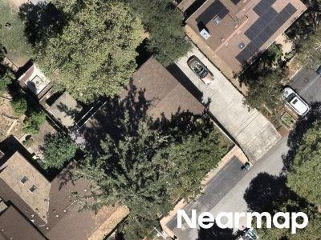 Burlwood Dr