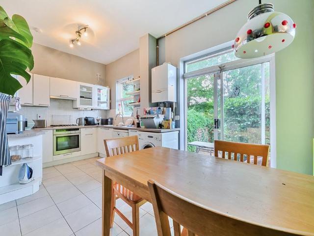 Burma Terrace, Becondale Road. 4 bed terraced house to rent £3,300 pcm £762 pw