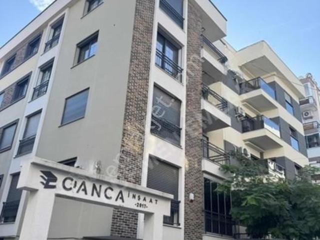 Bürmen'den Caddeye Çok Yakın Yeni Binada Özel Otoparklı Kombili