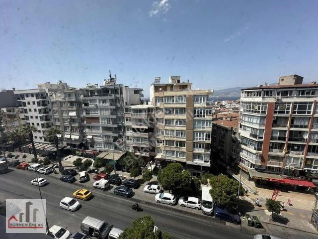 Bürmen'den Cadde Üzeri Otoparklı Asansörlü 3+1 Daire