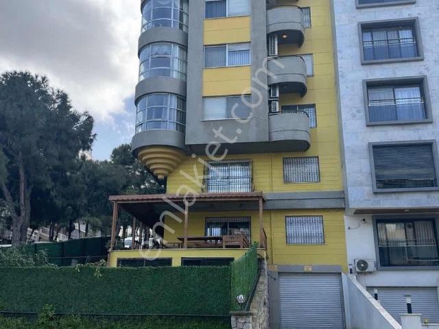 Bürmen'den Basınsitesi'nde 4+1 Özel Otoparklı 260 M² Köşe Daire