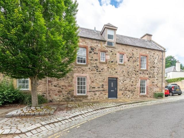 Burn Wynd, Jedburgh, TD8 1 bed flat to rent £475 pcm £110 pw