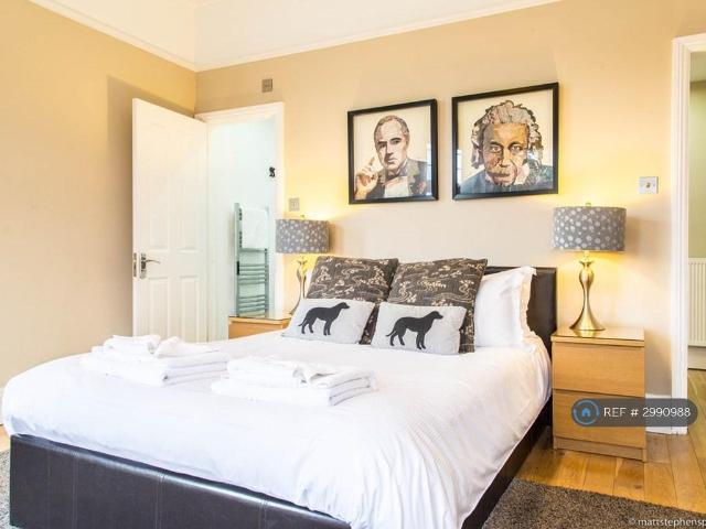 Burnaby Rd, Bournemouth, BH4 Studio to rent £1,250 pcm £288 pw
