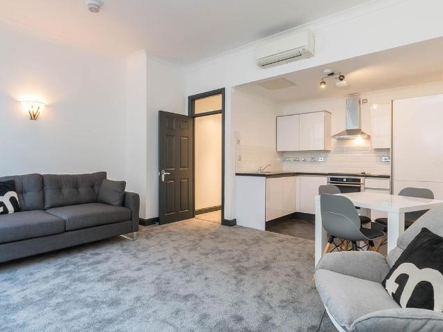 Burne Jones House, Bennetts Hill B2, 1 bed flat to rent, £1,150 pcm | PrimeLocation