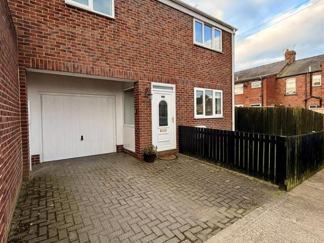 Burnell Road, Esh Winning, Durham DH7, 3 bed detached house to rent, £800 pcm | PrimeLocation