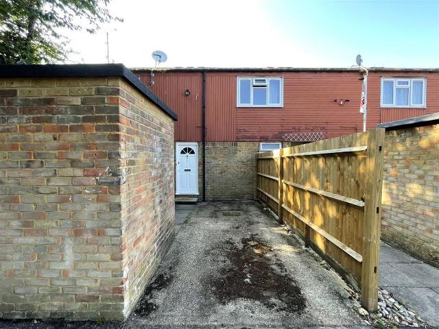 Burness Close, Uxbridge UB8, 1 bed maisonette to rent, £1,350 pcm | PrimeLocation