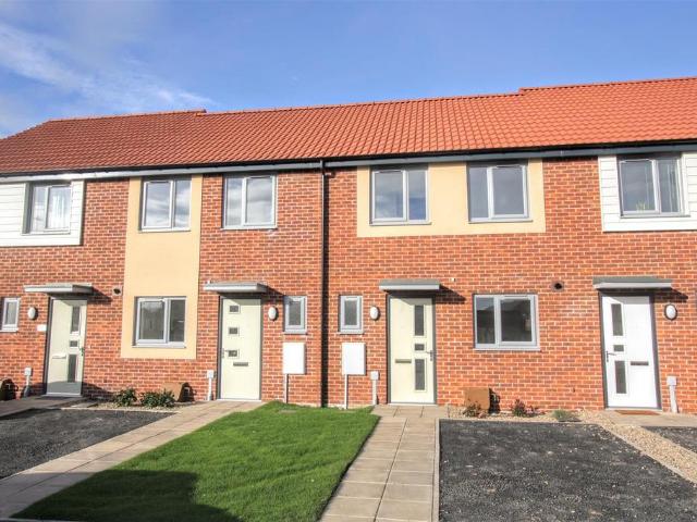 Burnet Drive, Darlington 2 bed terraced house to rent £725 pcm £167 pw