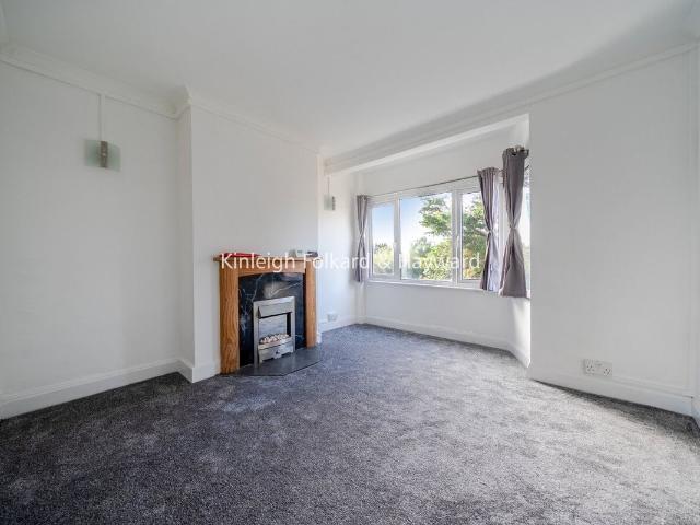 Burnham Crescent, Dartford, Kent DA1, 2 bed maisonette to rent, £1,350 pcm | PrimeLocation