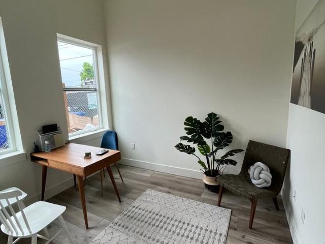Burnie 1 & 2 2 Bedroom Apartment for Rent at 5980 E Burnside St, Portland, OR 97215 Mt. Tabor