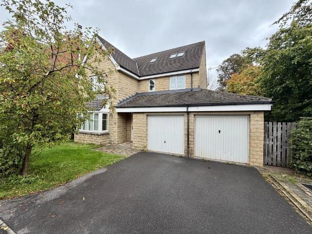 Burnleys Mill Road, Gomersal 6 bed detached house to rent £1,750 pcm £404 pw