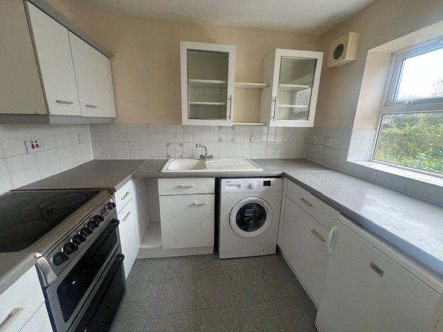 Burns Avenue, Chadwell Heath, Romford, Essex RM6, 2 bed flat to rent, £1,750 pcm | PrimeLocation