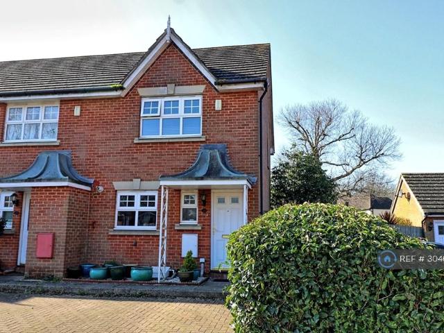 Burns Close, Billericay, CM11 2 bed end of terrace house to rent £1,950 pcm £450 pw