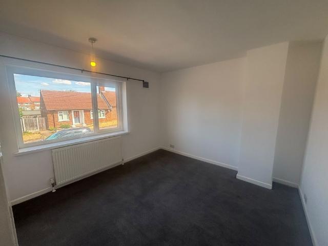 Burns Road, Dinnington
